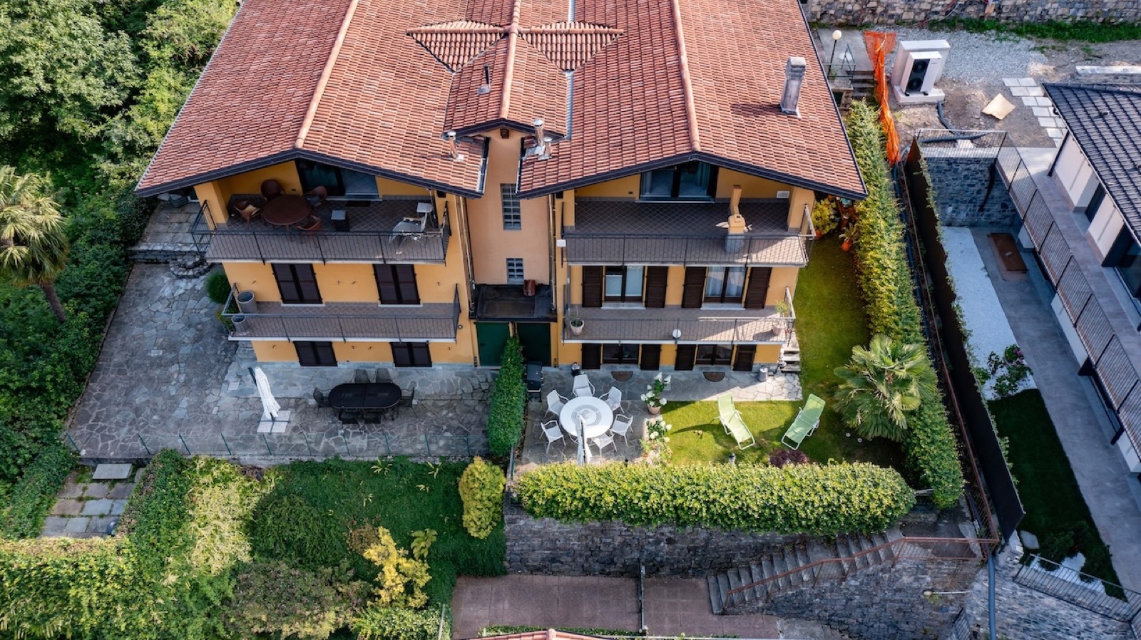 Appartamento su due livelli, completamente ristrutturato — 8
